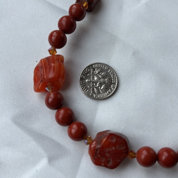 Red agate necklace. - Picture 6 of 7